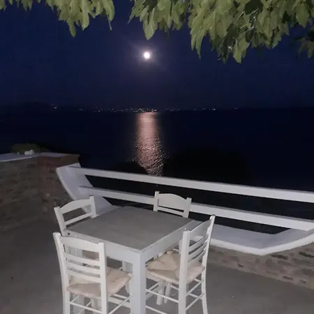 Apartment Artemis Tinos